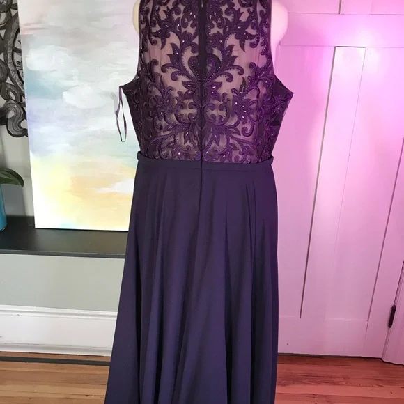 Purple illusion gown with sweetheart neckline - Picture 6 of 10
